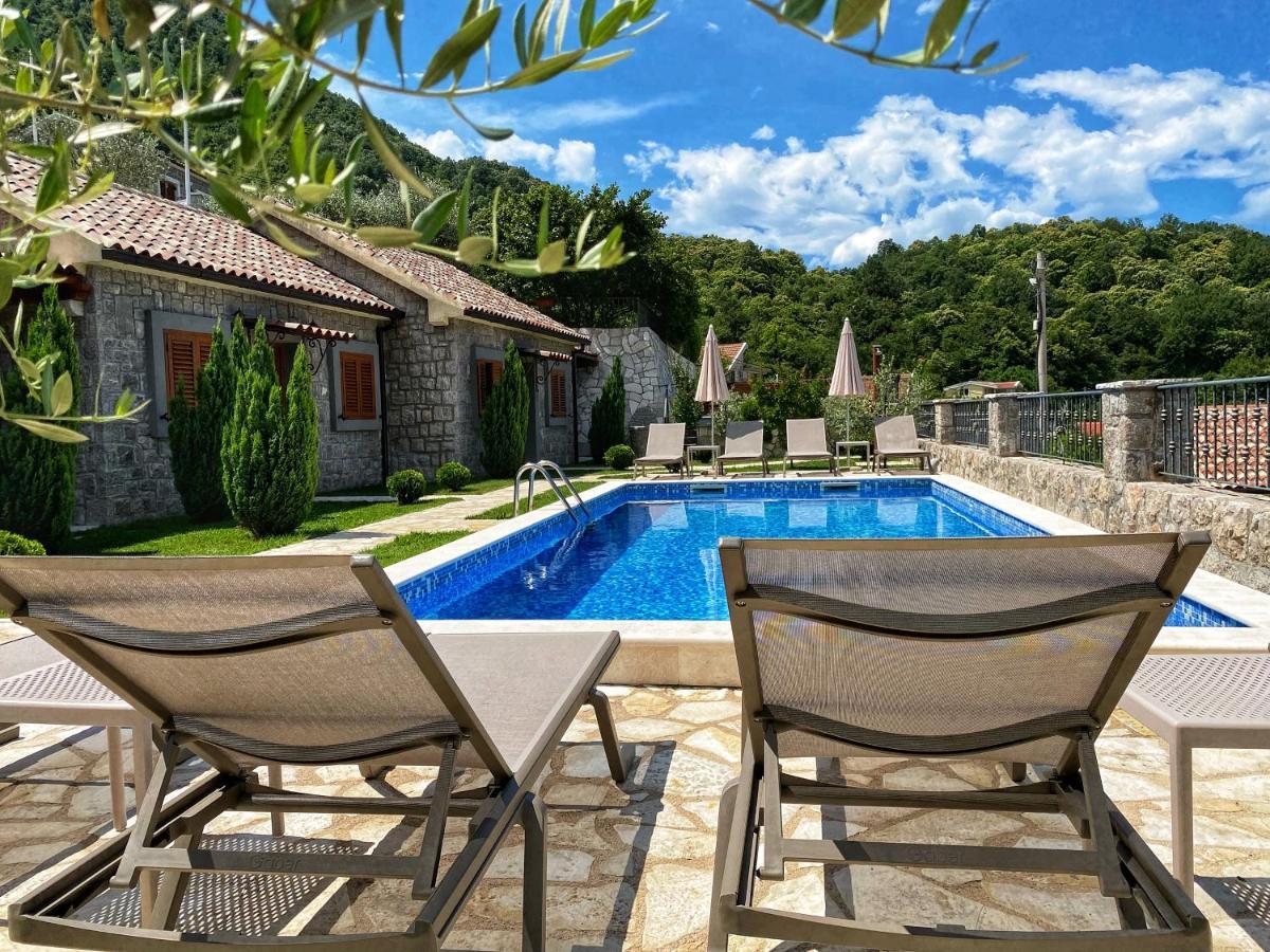 Eco Villas Merak Вирпазар Экстерьер фото